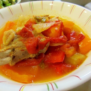 スペアリブとパプリカのピリ辛スープ